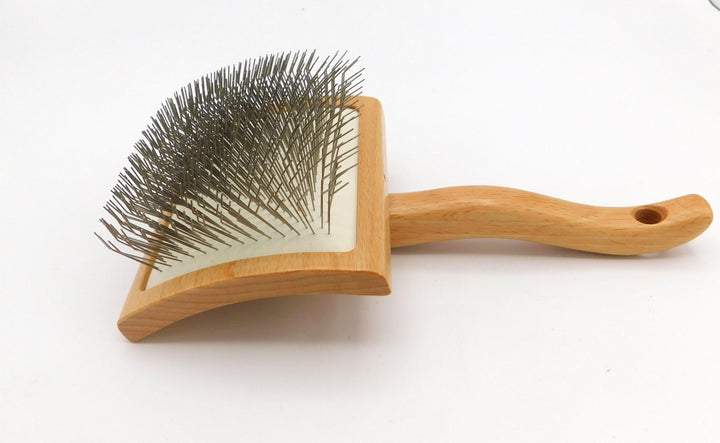 AGS Curved Wood Slicker Brushes